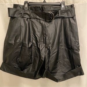 NWT Size 8 (29) Black Leather Shorts